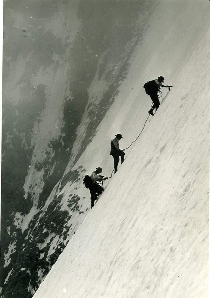Roped climbers